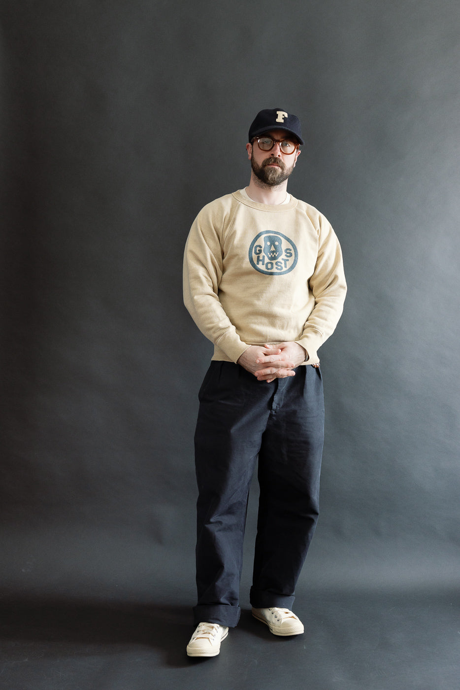 Full body front view of male model, 5'9