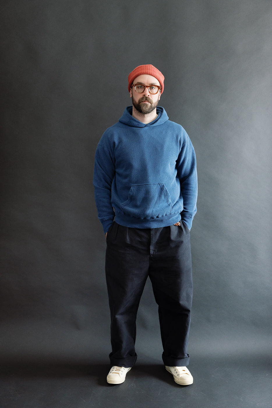 Full body front view of male model, 5'9