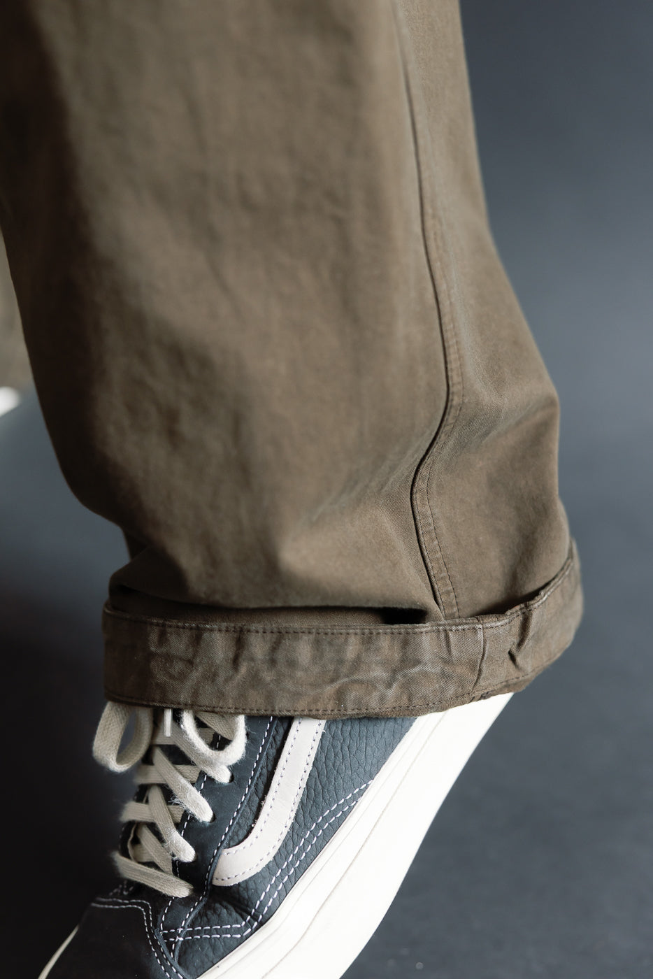 M-C-001 - Ambassador Pants Gabardine Satin - Java Brown