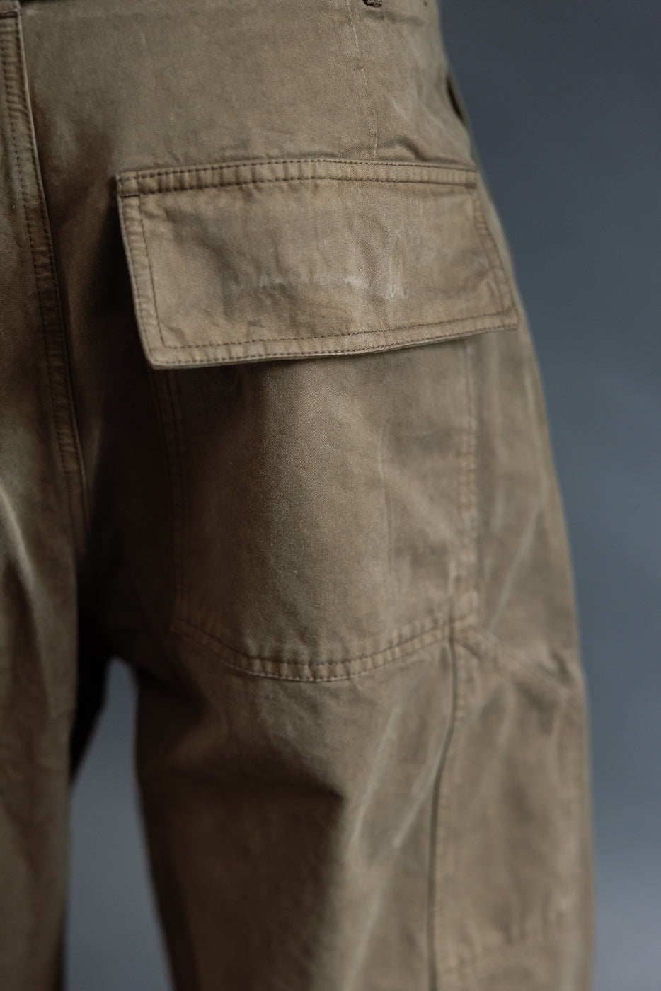 M-C-001 - Ambassador Pants Gabardine Satin - Java Brown
