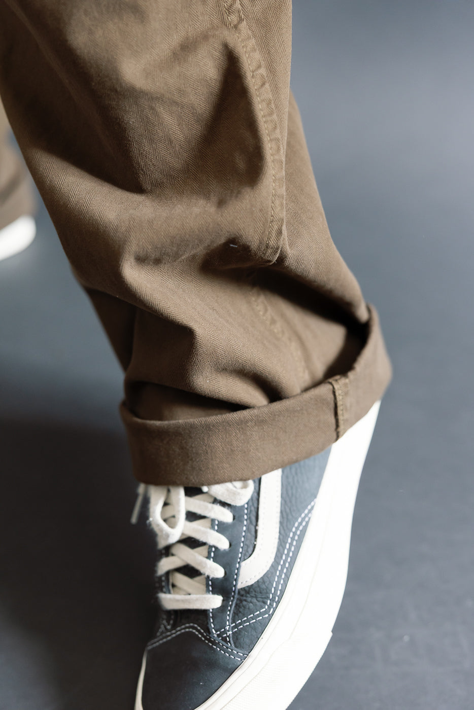 M-C-004 - Frisco Chino HBT - Java Brown