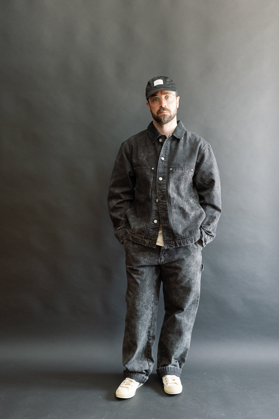 Full body front view of male model 5'9