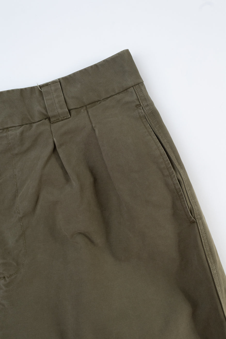 M-C-003 - Officer Chino Nebraska Cotton - Fossil Green