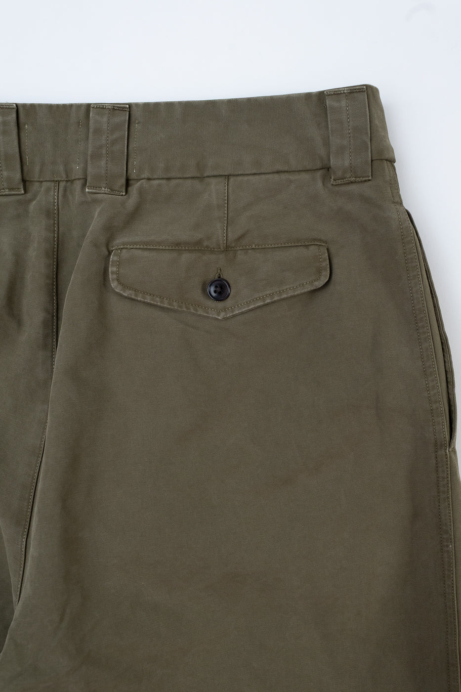M-C-003 - Officer Chino Nebraska Cotton - Fossil Green