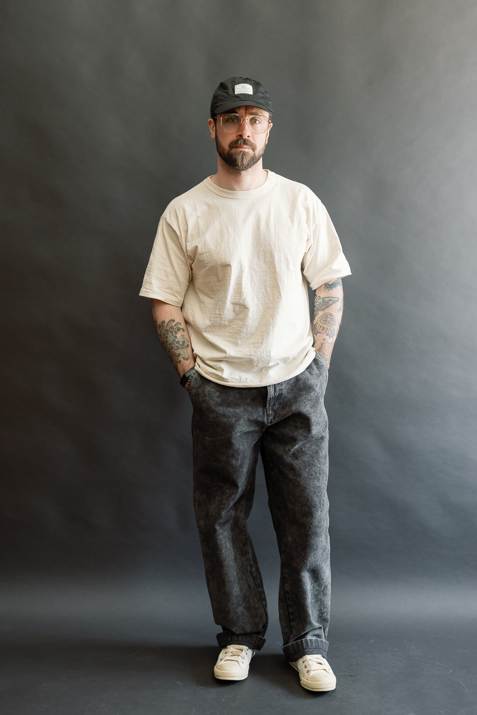 Full body front view of male model, 5'9