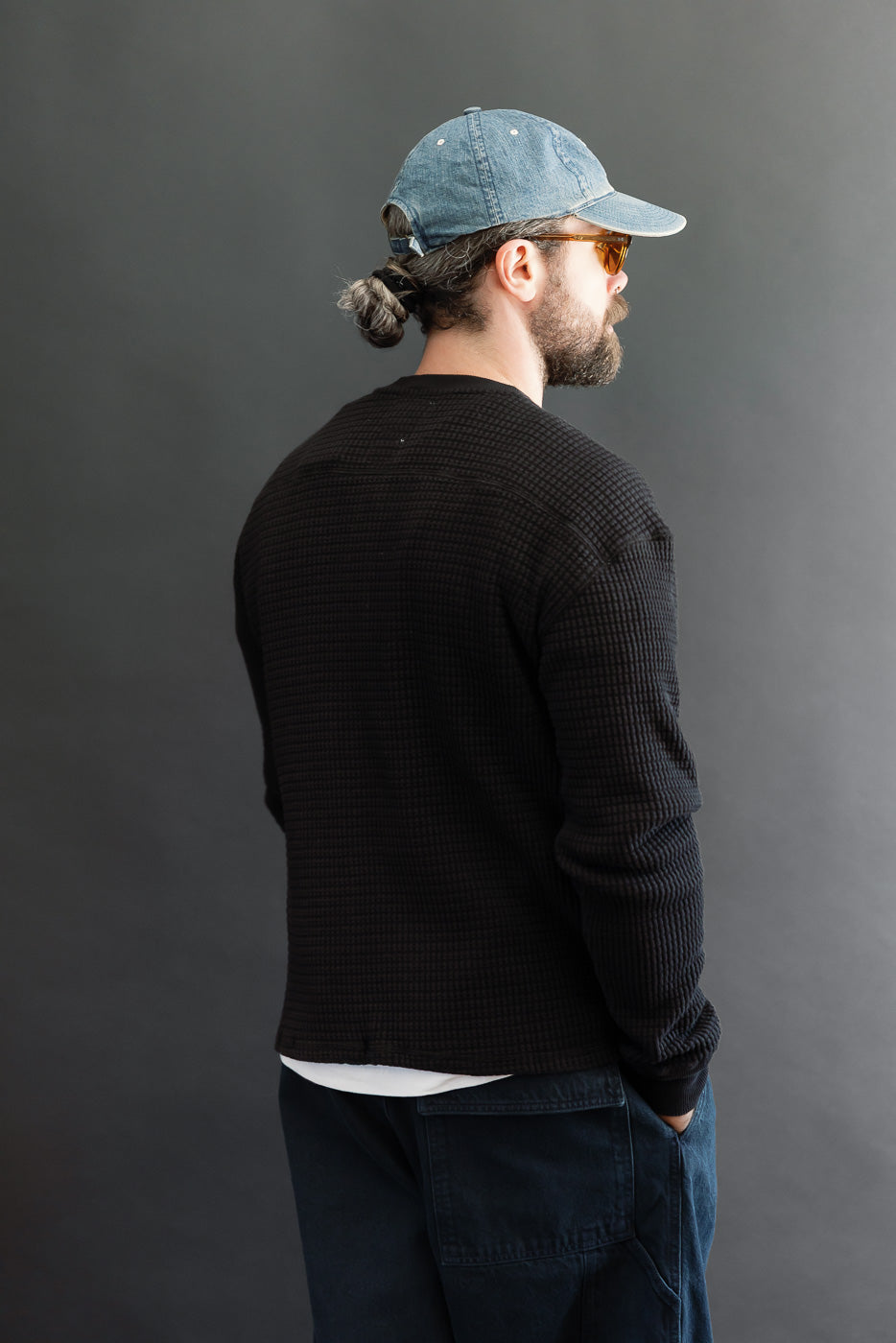 Back view of a 5'9