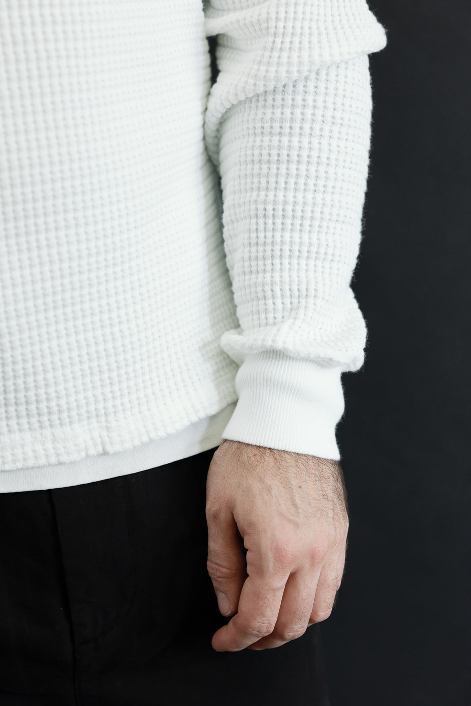 Close-up of a male model (5'9
