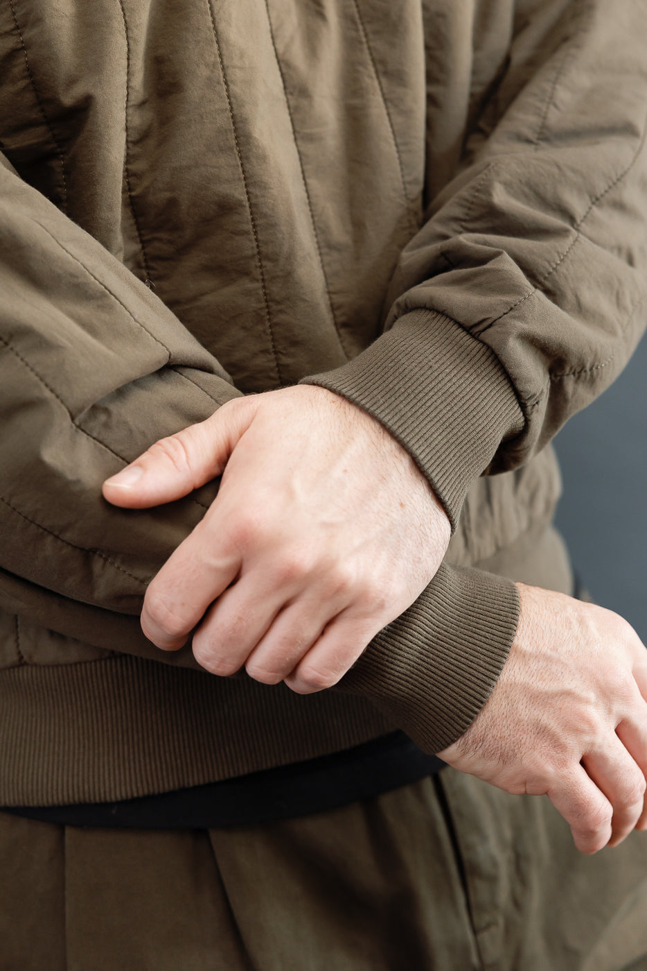 M-J-002 - Oslo Sweater Quilted Cotton - Java Brown