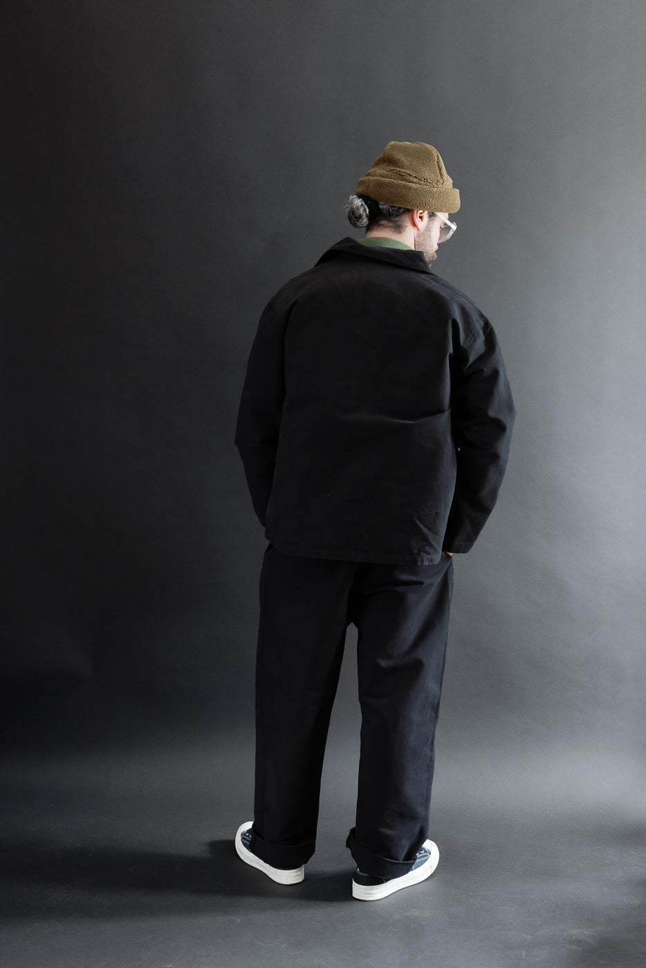 Back view, full body of a male model, 5'9