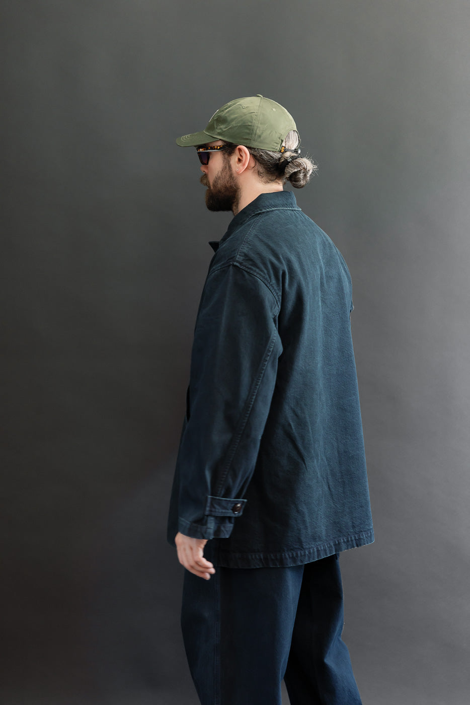 Side view of a 5'9