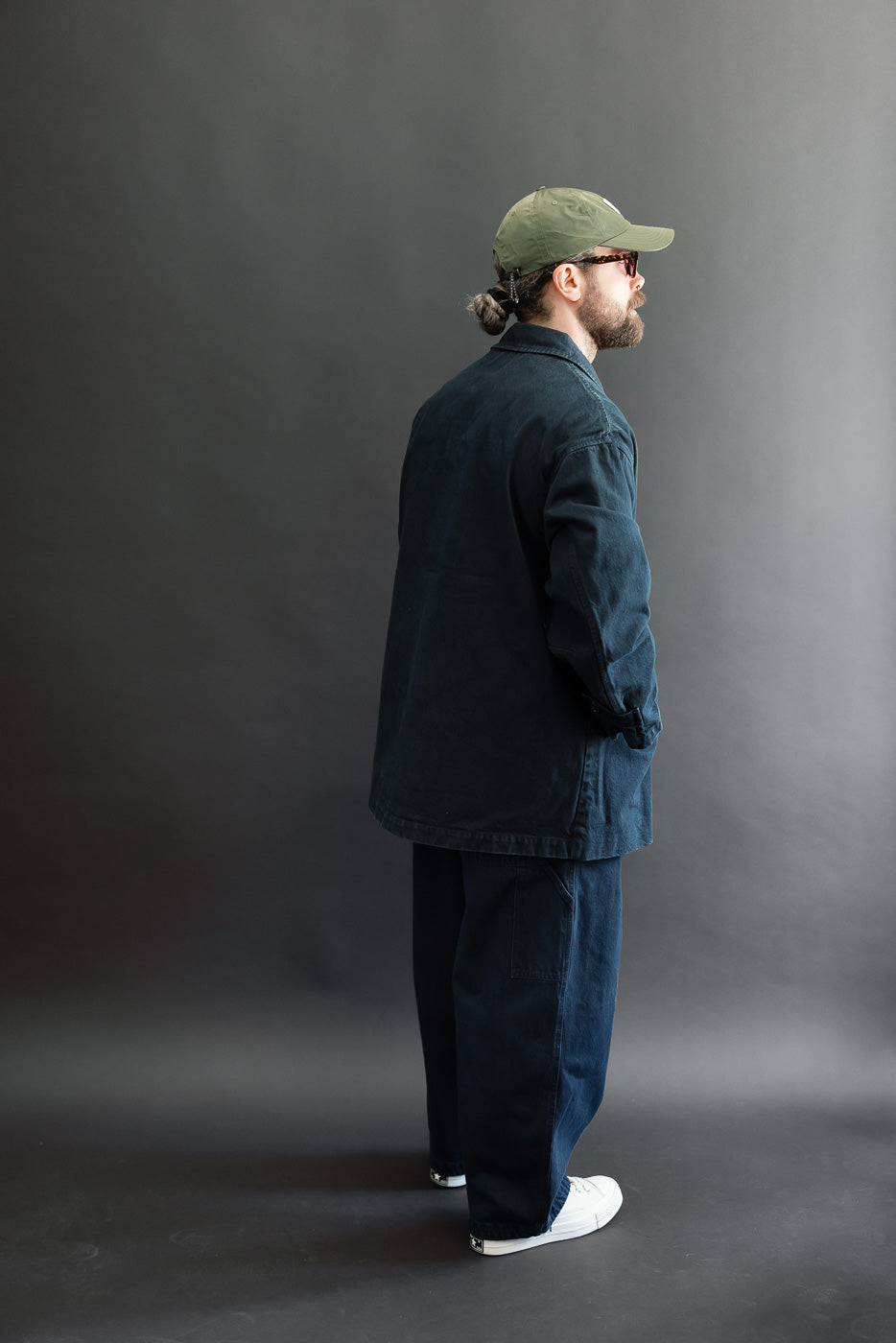 Full body side view of a 5'9