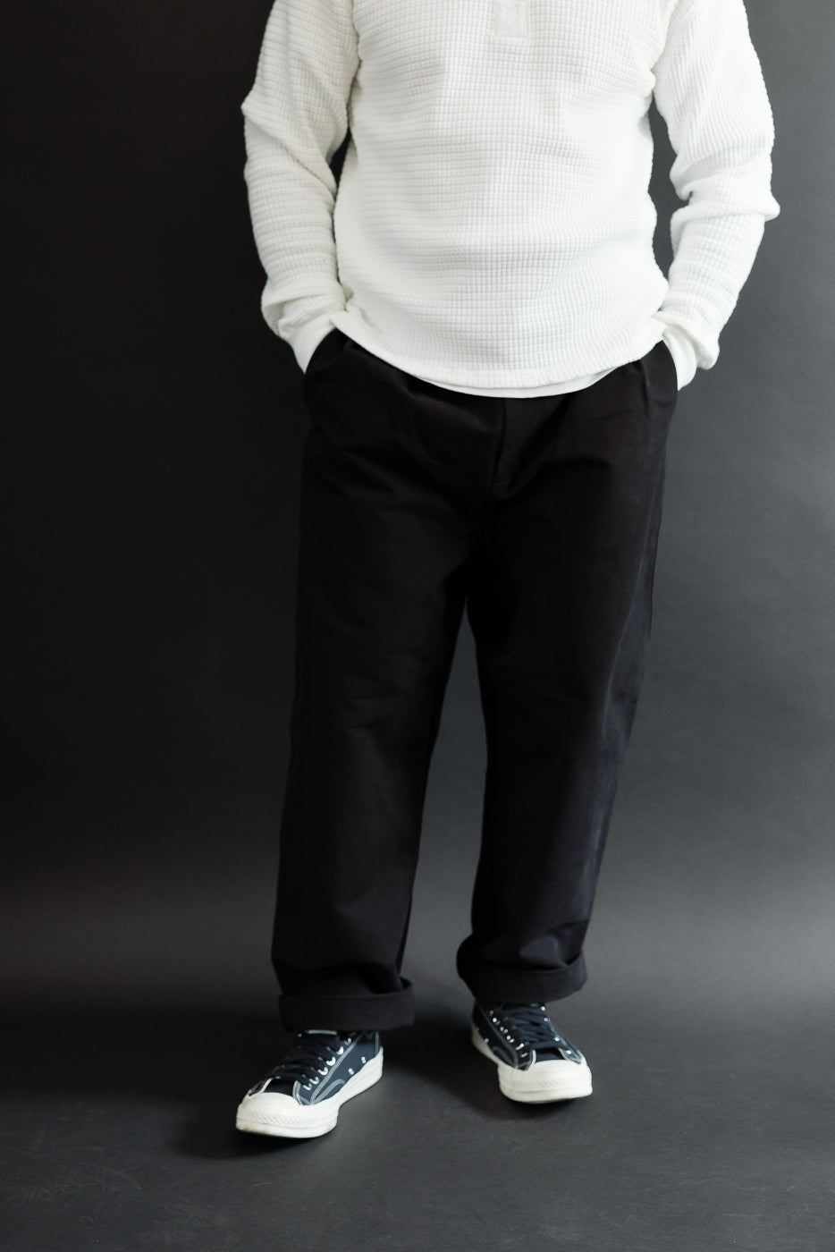 Full body front view of a male model (5'9