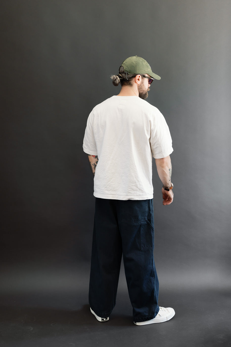 Full body back view of a 5'9