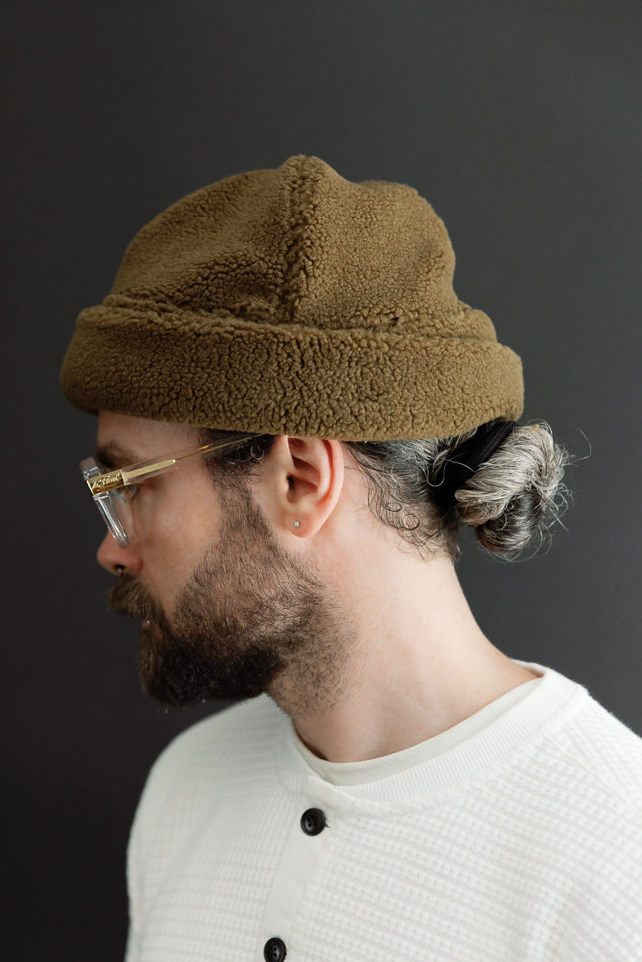 Close-up profile of male model (5'9