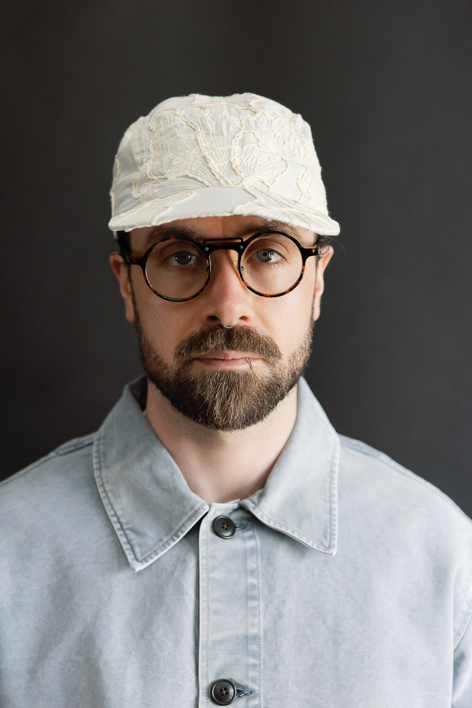 Front close-up of male model 5'9