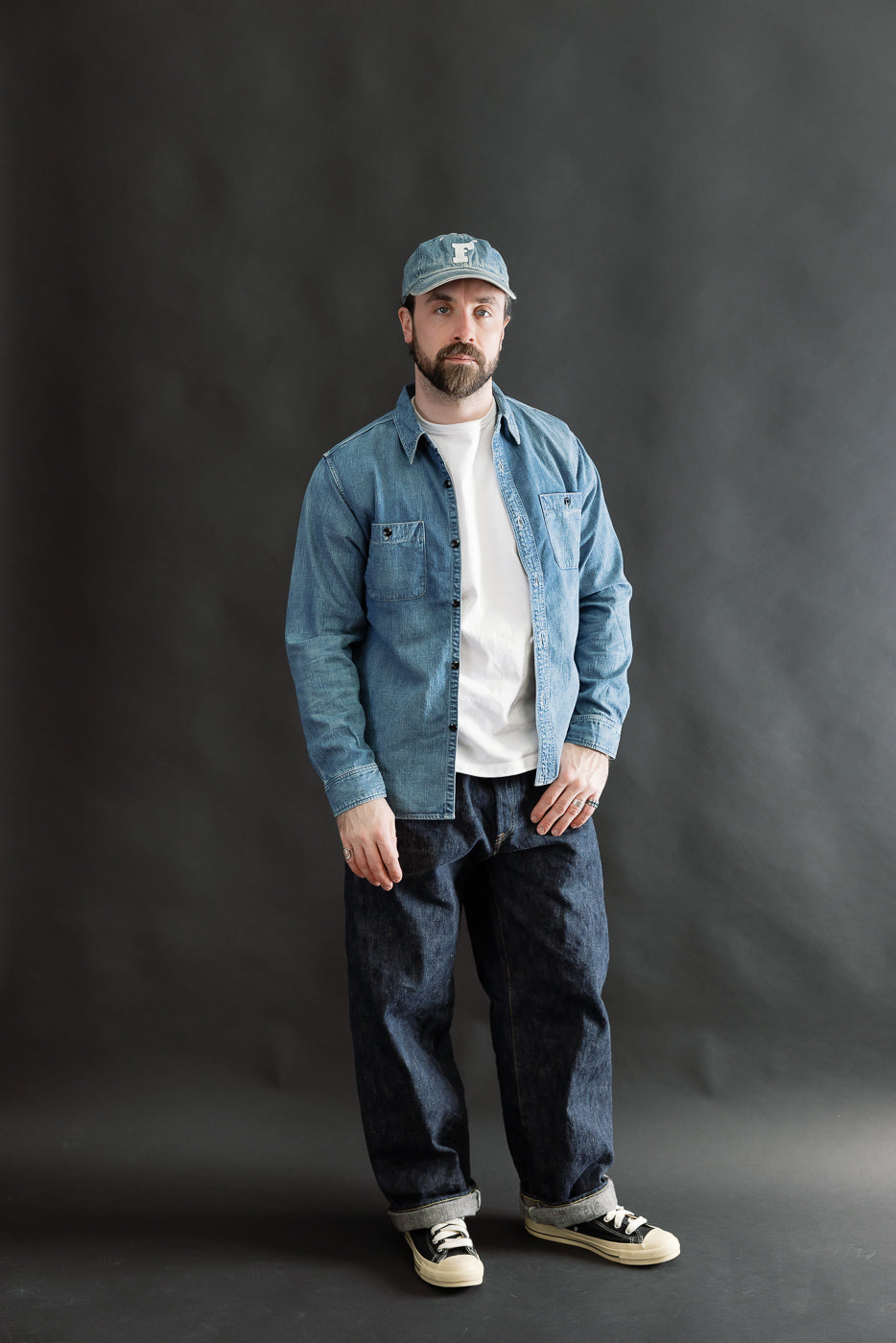 Full body front view of male model 5'9