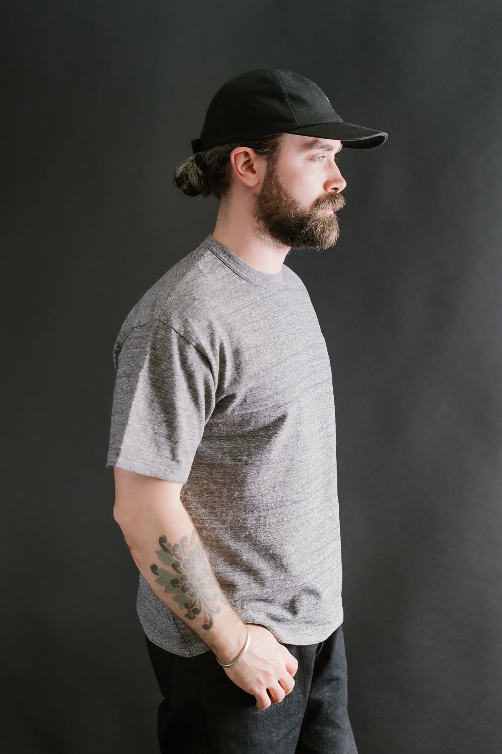 ETRE TOKYO（エトレトウキョウ）の「ループウィラーロンTee（T