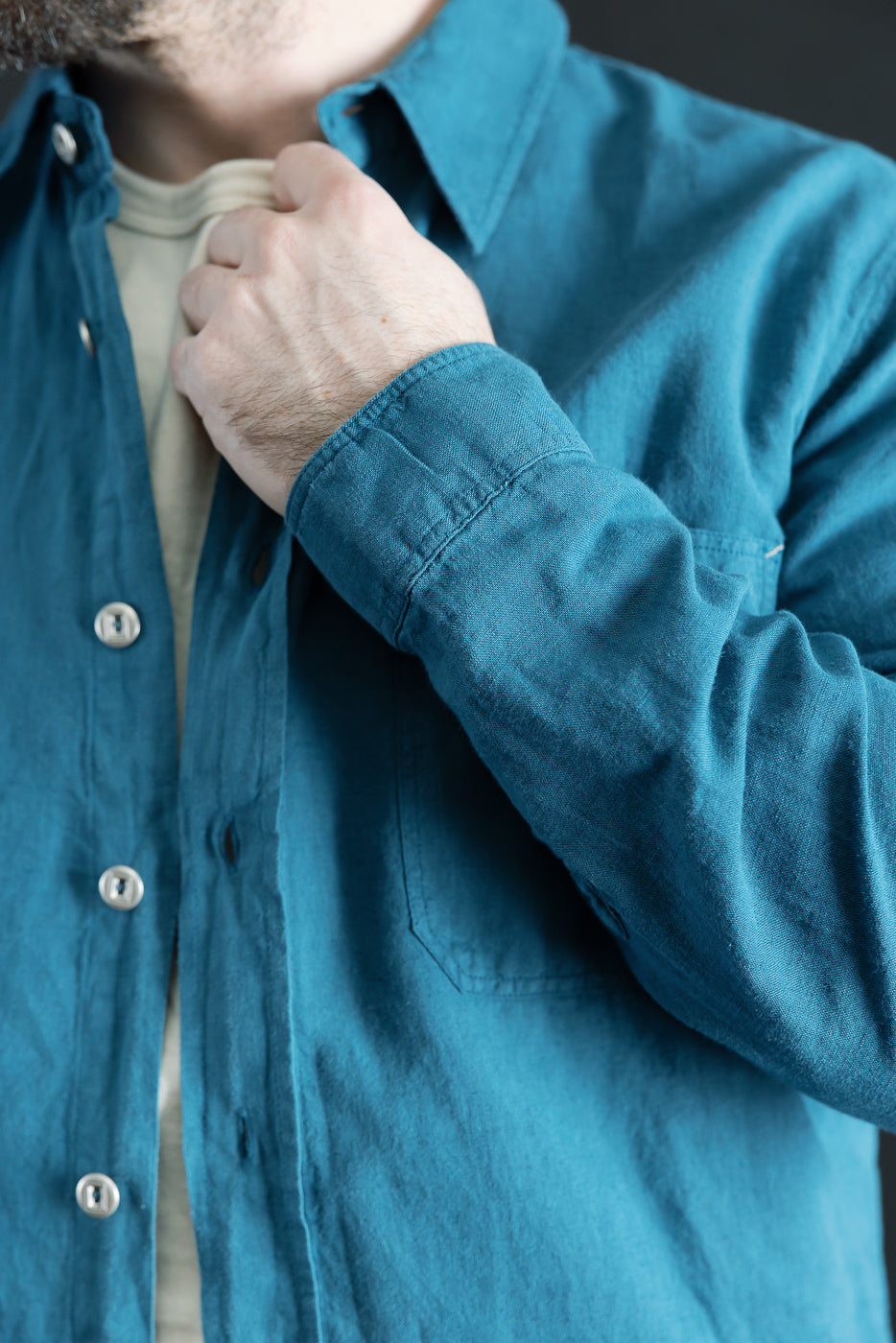 Close-up of male model, 5'9