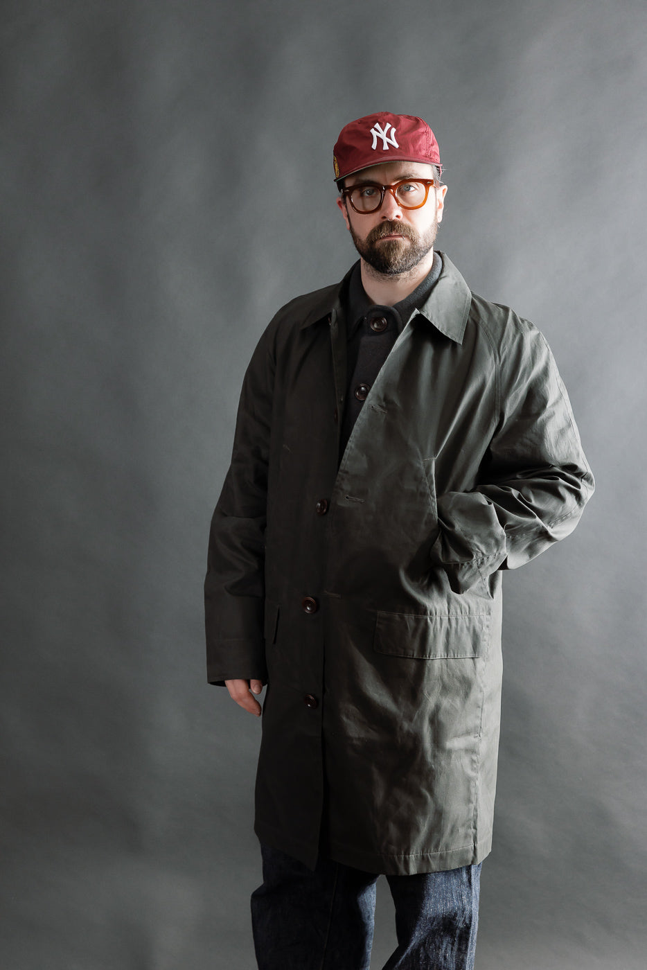 Front full-body view of male model 5'9