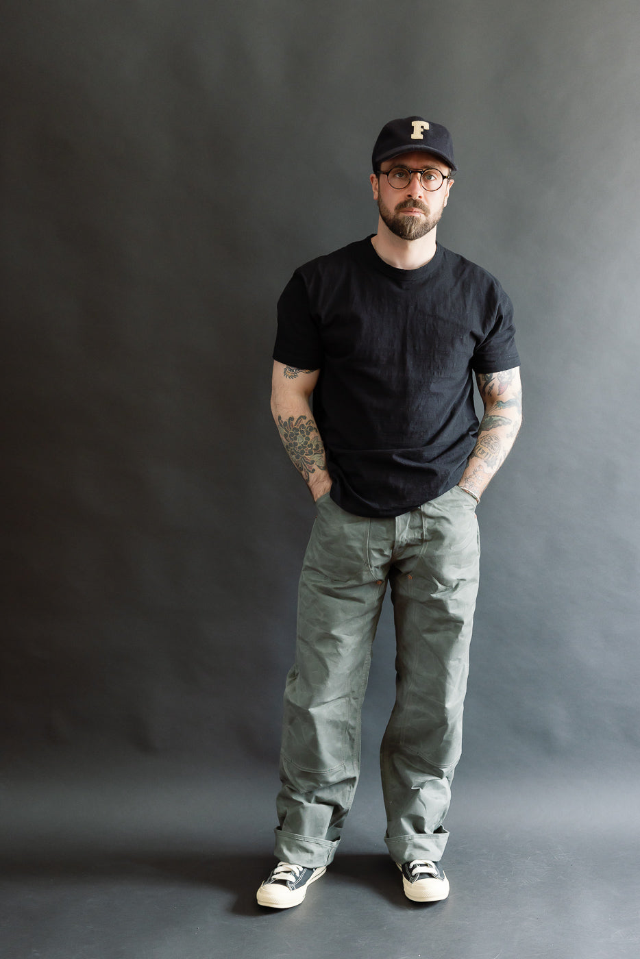 Full body front view of male model, 5'9