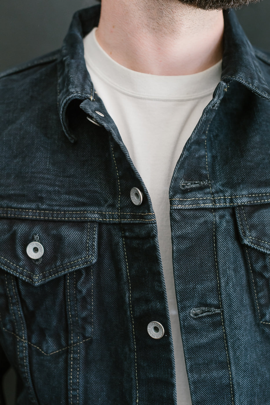 IH-526Lod - 19oz Left-Hand Twill Selvedge Denim Type III Jacket -  Indigo Overdyed Black