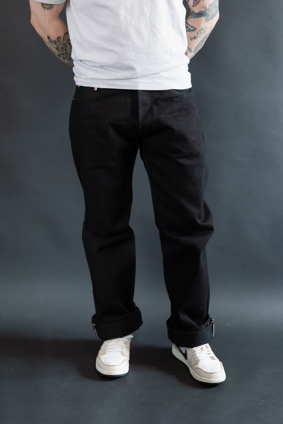 IH-634S-SBG - 21oz Selvedge Denim Straight Cut - Superblack (Fades