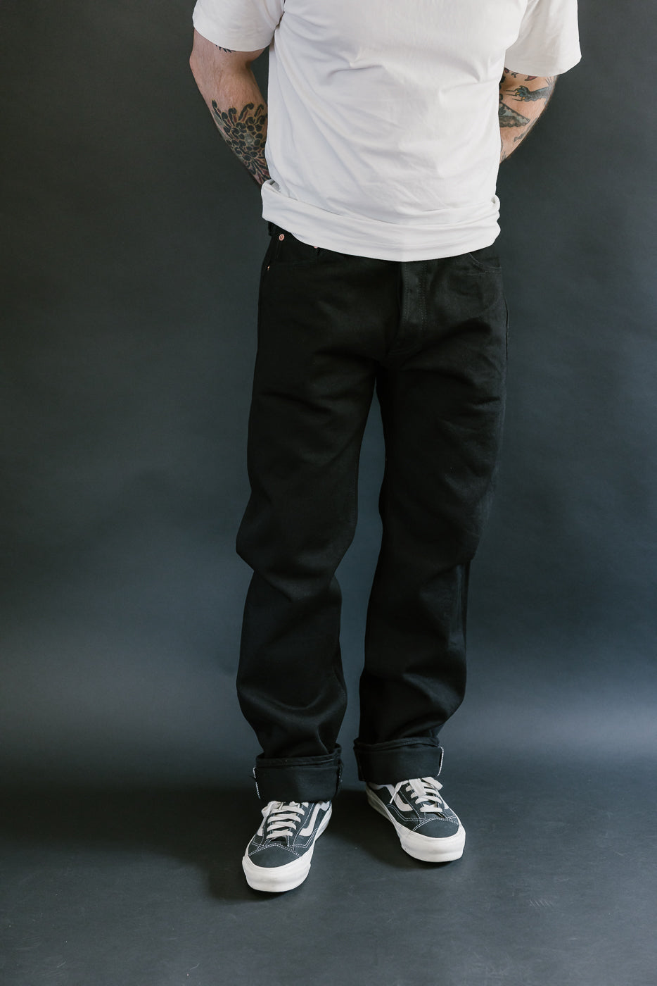 IH-666S-SBG - 21oz Selvedge Denim Slim Straight - Superblack (Fades to Grey)