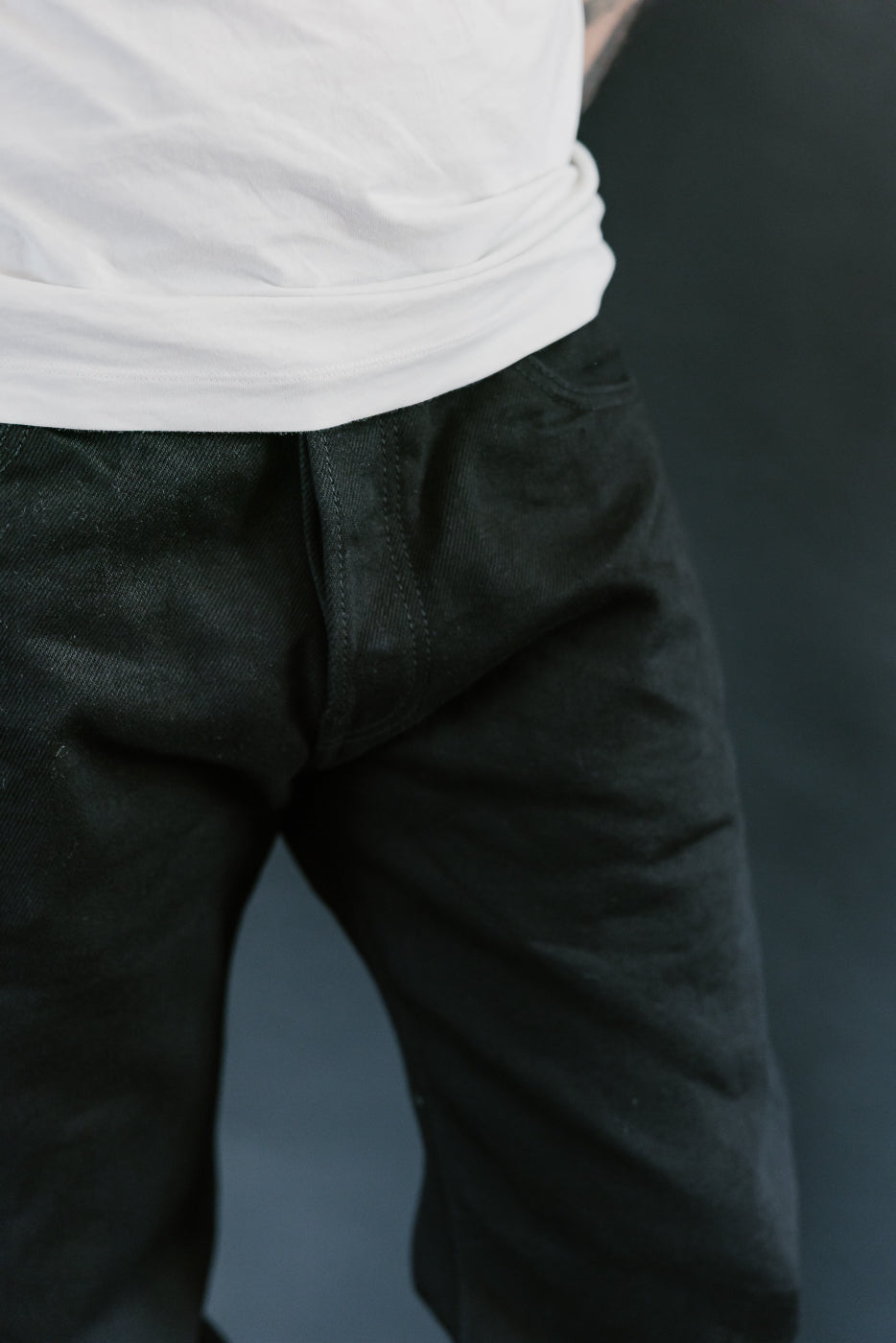IH-666S-SBG - 21oz Selvedge Denim Slim Straight - Superblack (Fades to Grey)