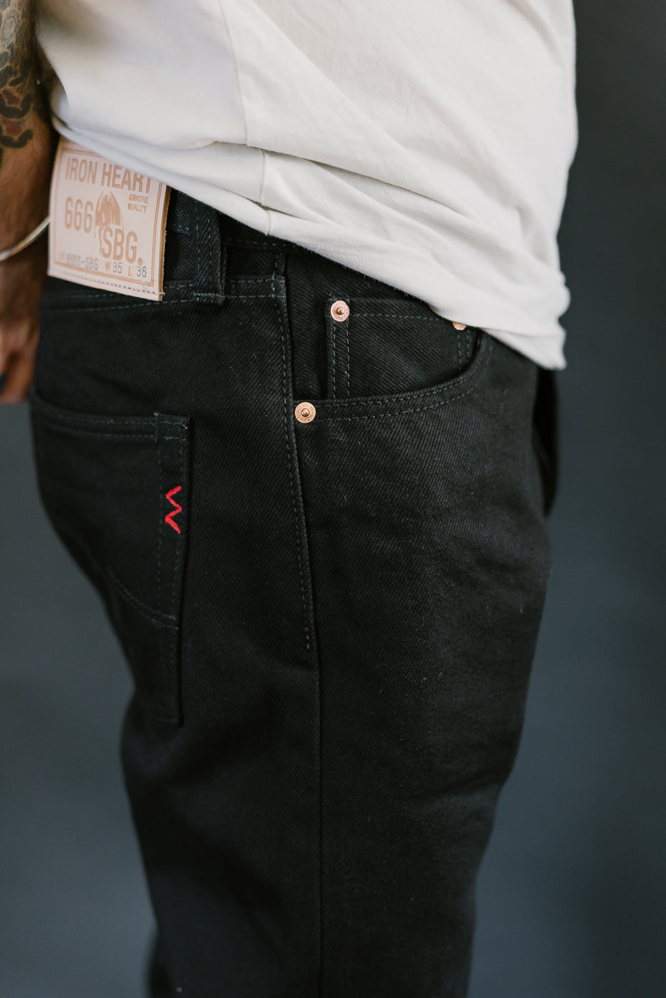 IH-666S-SBG - 21oz Selvedge Denim Slim Straight - Superblack (Fades to Grey)