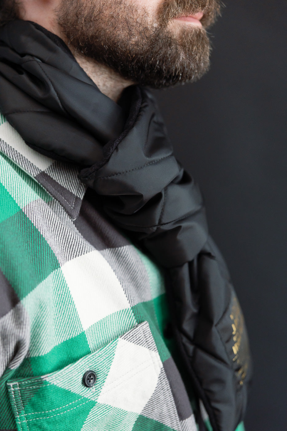 IHG-097-BLK - PrimaLoft® Muffler - Black