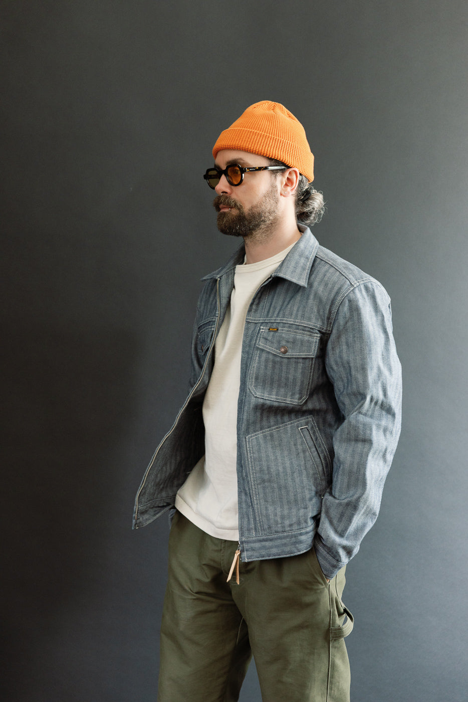 Full body, front side view of a male model 5'9