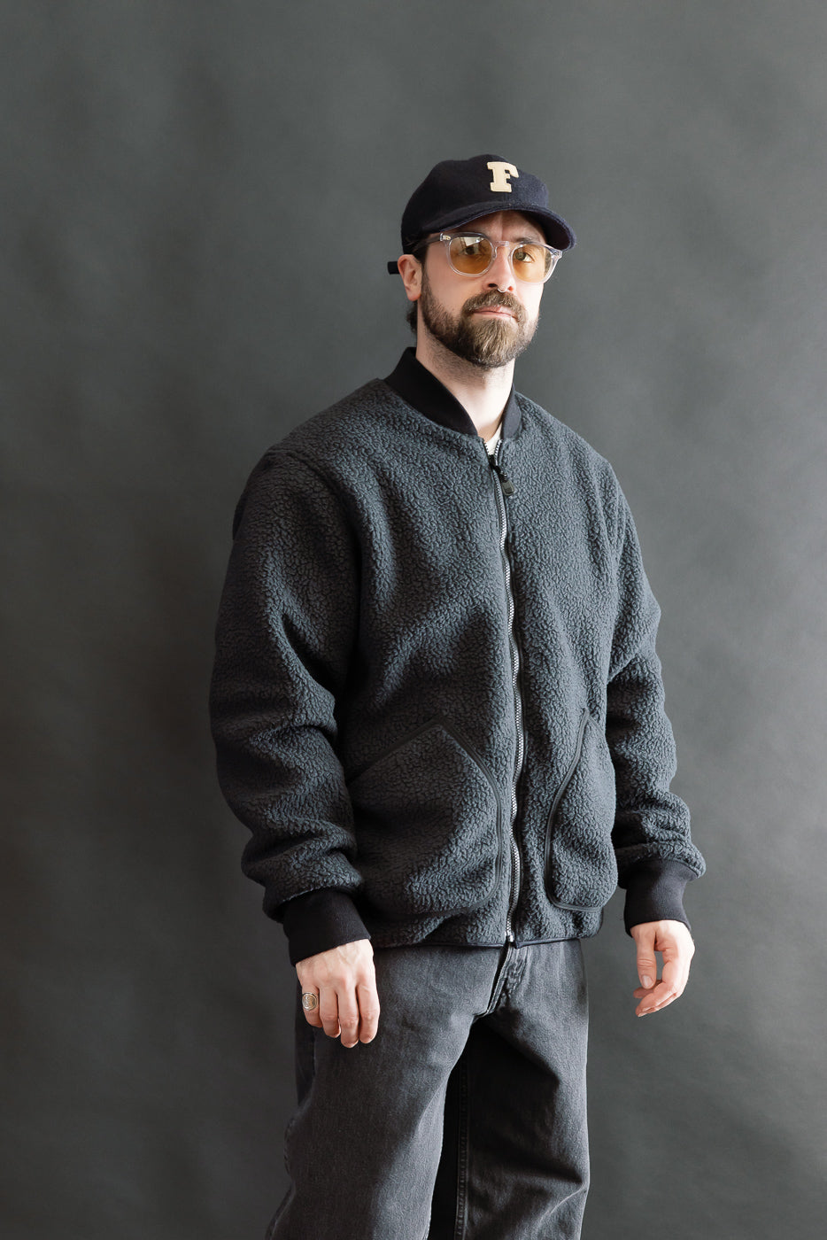 Front view, male model 5'9