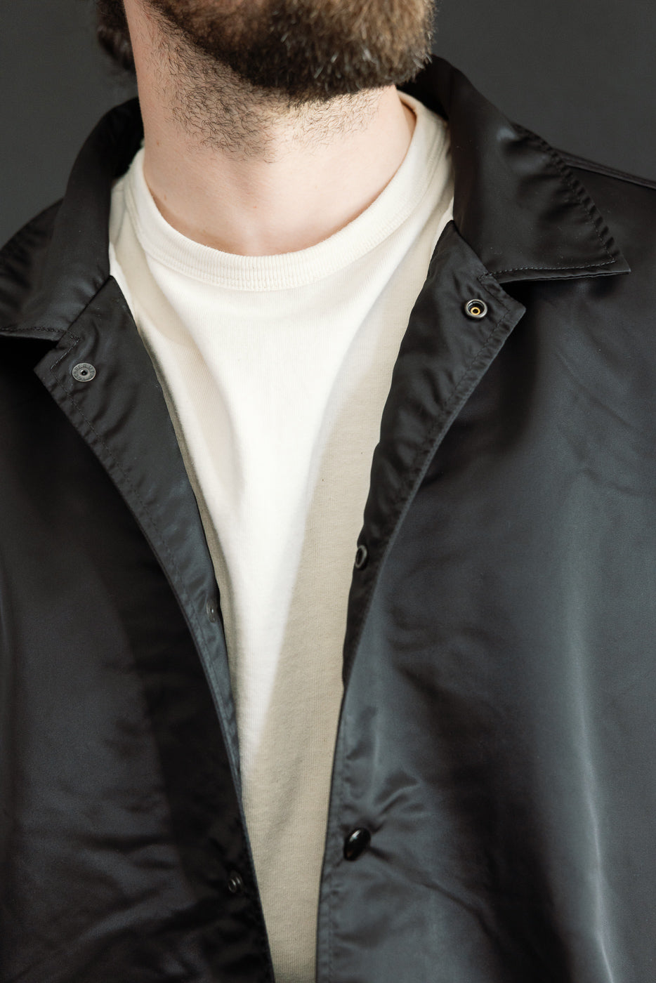 Close-up of male model, 5'9