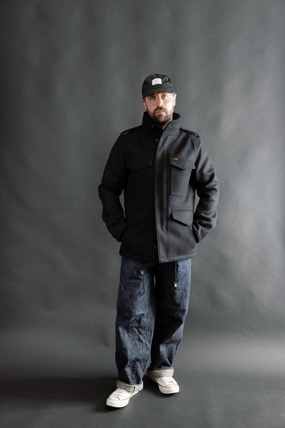 Front full body of male model 5'9