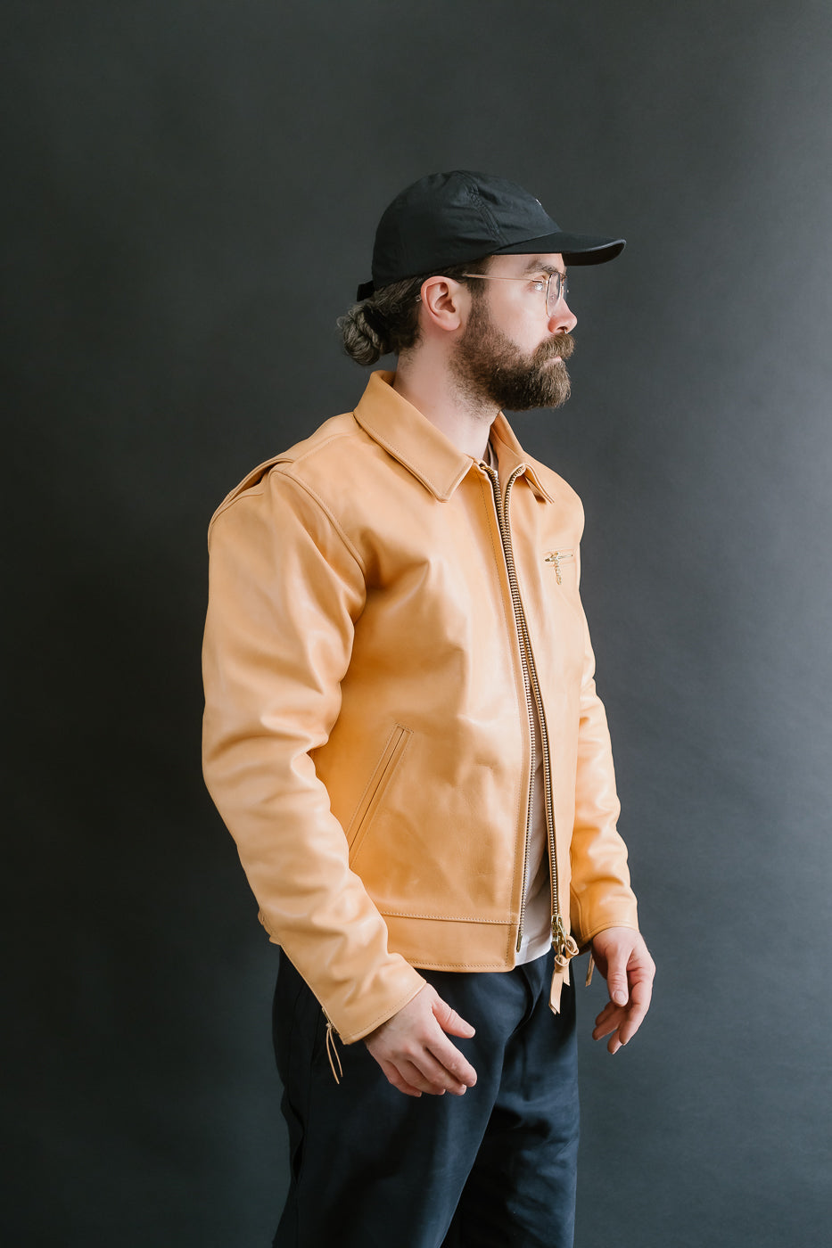IHSB-TGN-NAT - Iron Heart x Simmons Bilt Mustang Horsehide Tailgunner - Natural