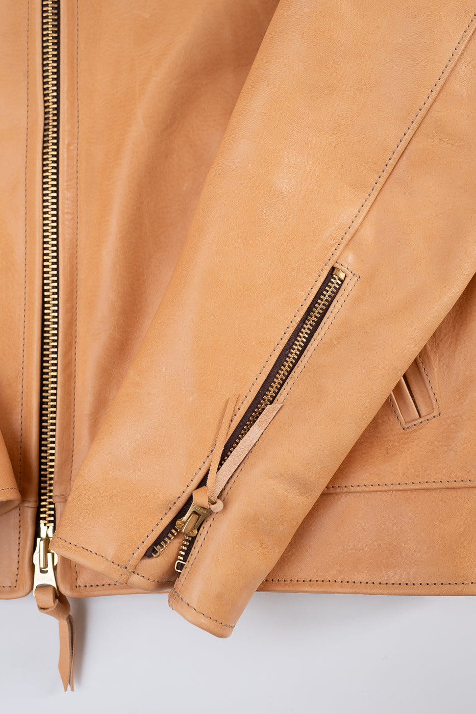 IHSB-TGN-NAT - Iron Heart x Simmons Bilt Mustang Horsehide Tailgunner - Natural