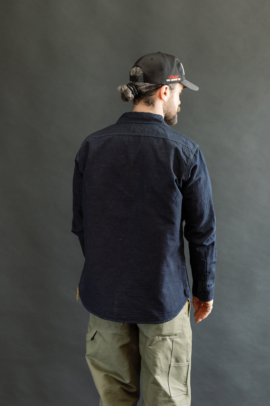 Full body rear view of male model 5'9