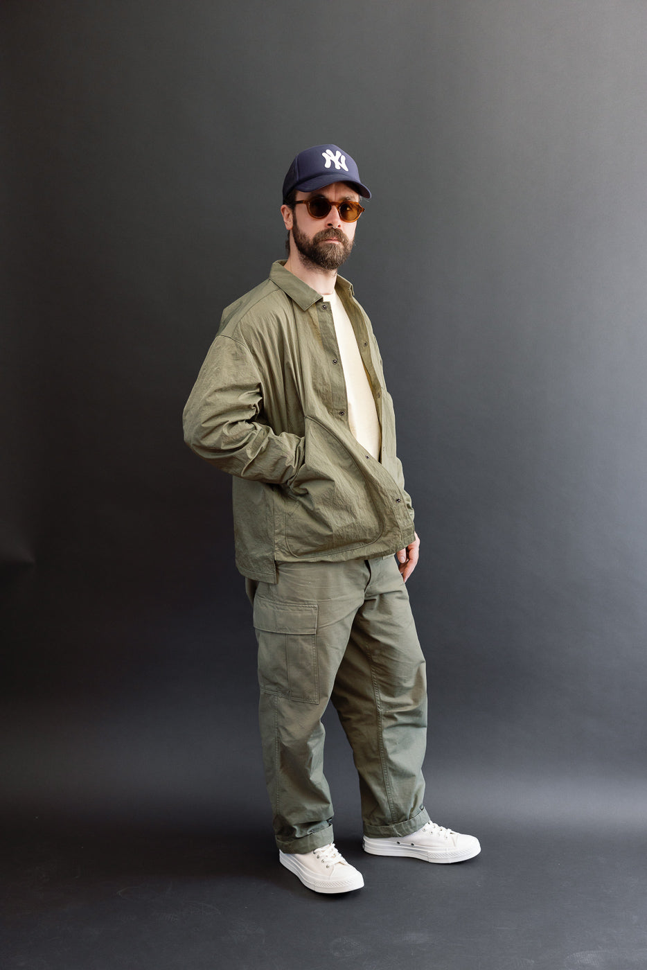 Full body front view of male model, 5'9