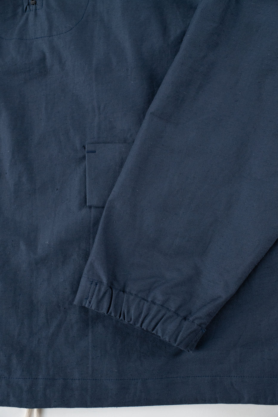 JM8508 - Back Nep Himo Stand Neck - 101 Classic Navy
