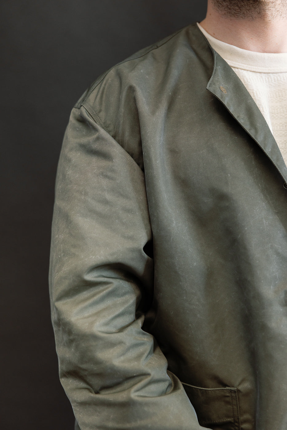 Close-up of male model, 5'9