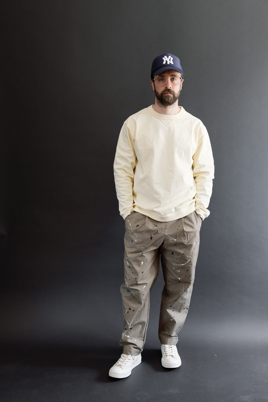 Full body front view of a 5'9
