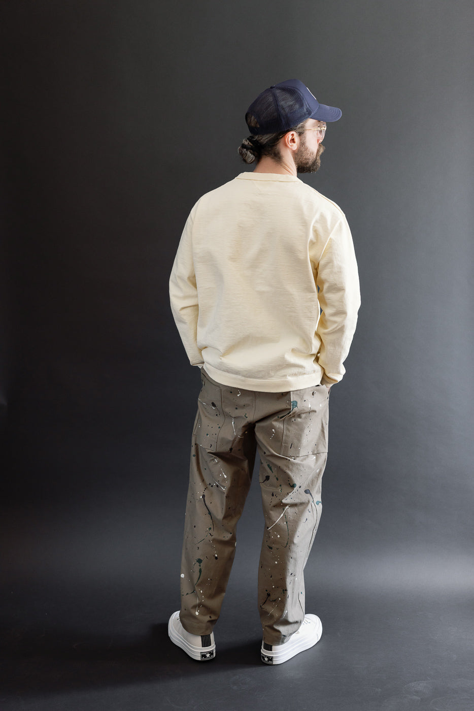 Back view, full body of a male model, 5'9