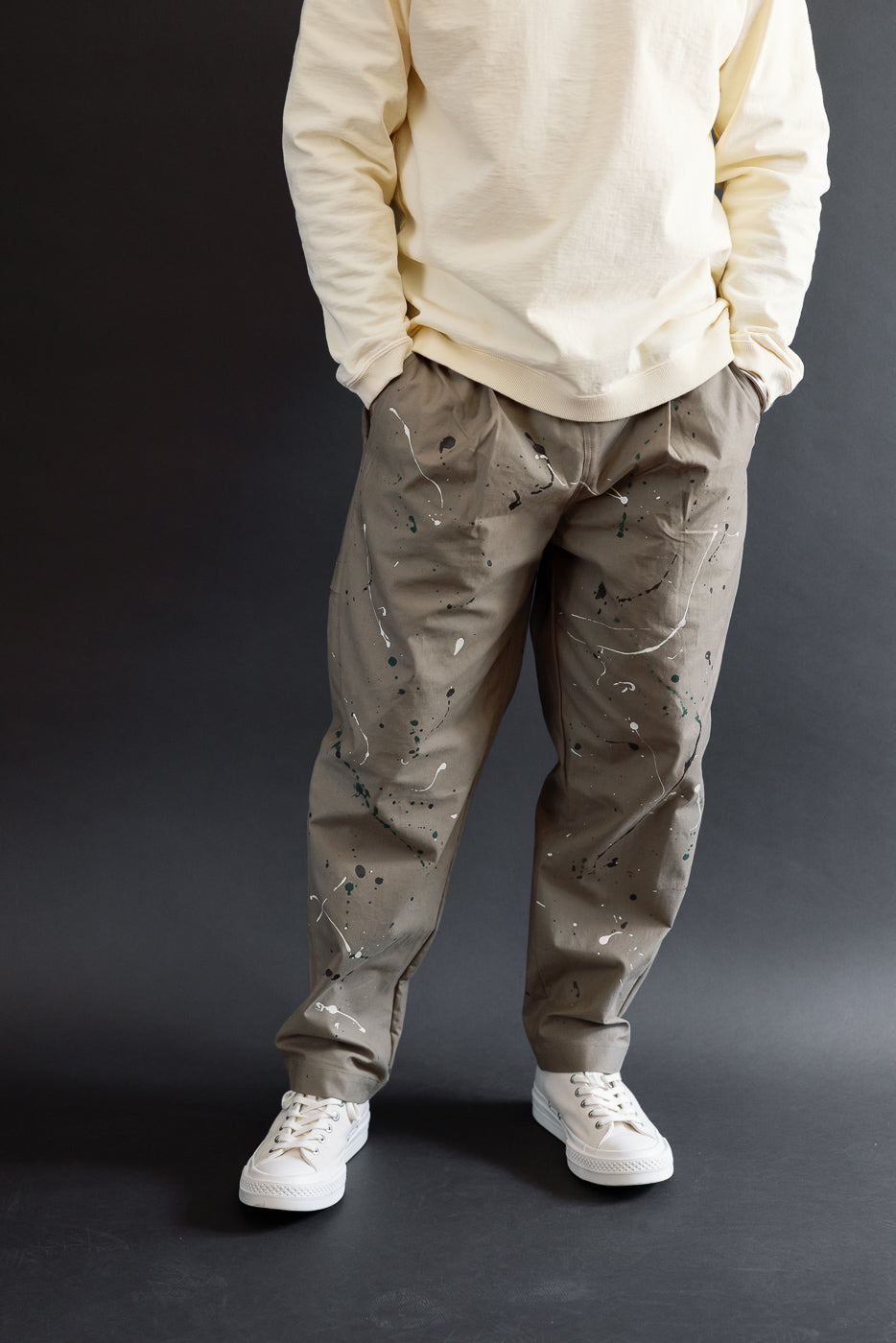 Full body front view of a male model (5'9