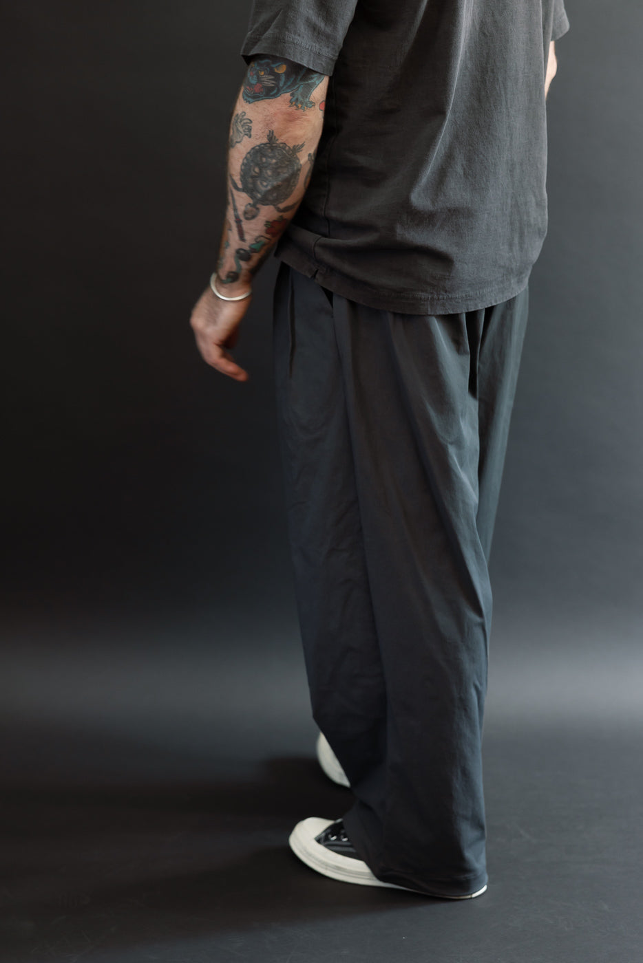 JM4651 - Gather Baggy Pants - 177 Ink Black | Dant