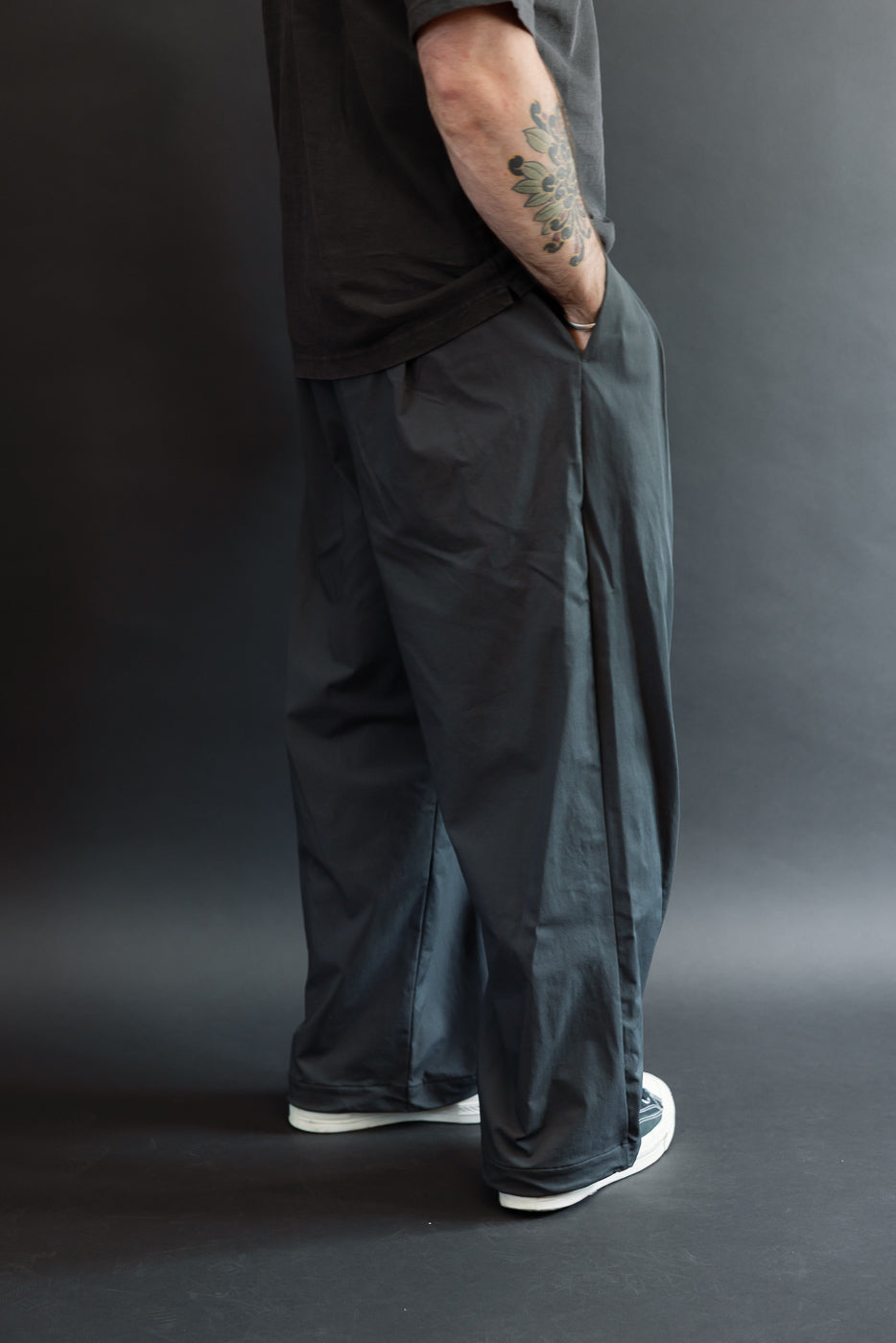 JM4651 - Gather Baggy Pants - 177 Ink Black | Dant