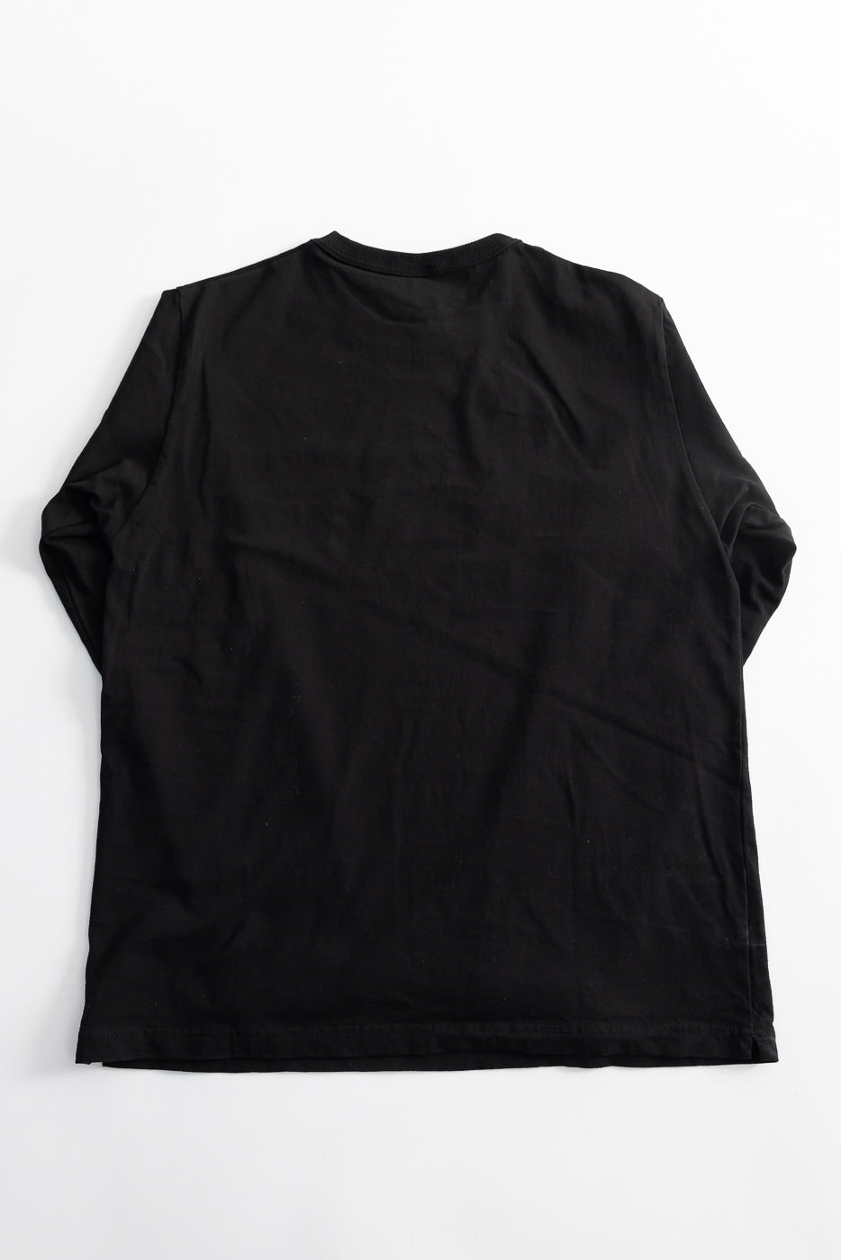 Flat lay of Jackman JM5530 Lead Off T-Shirt in black, back view, showing straight hem and long sleeves.