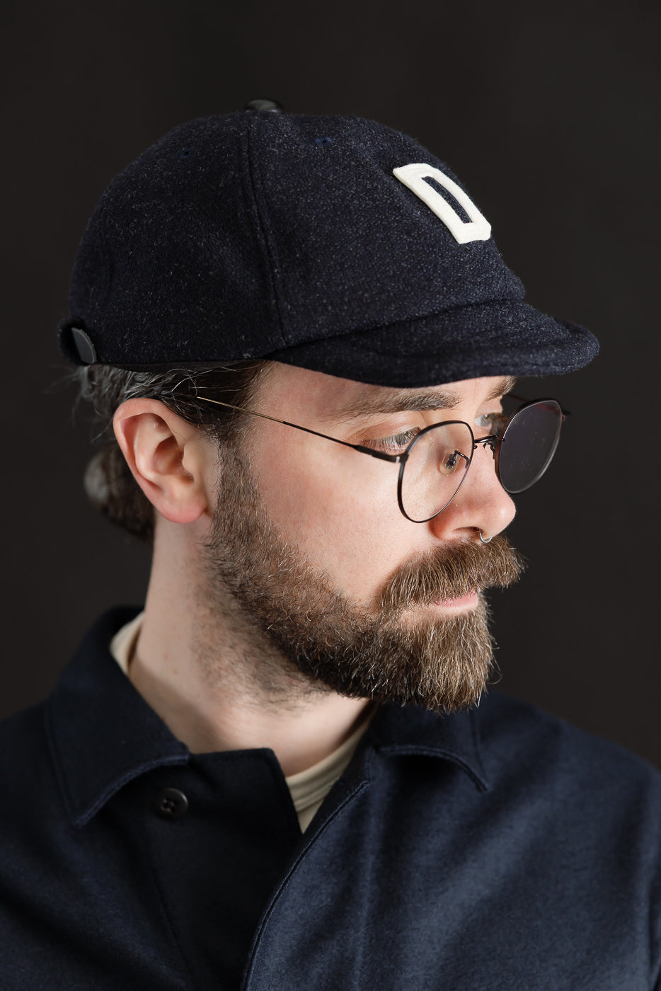 Close-up of male model, 5'9