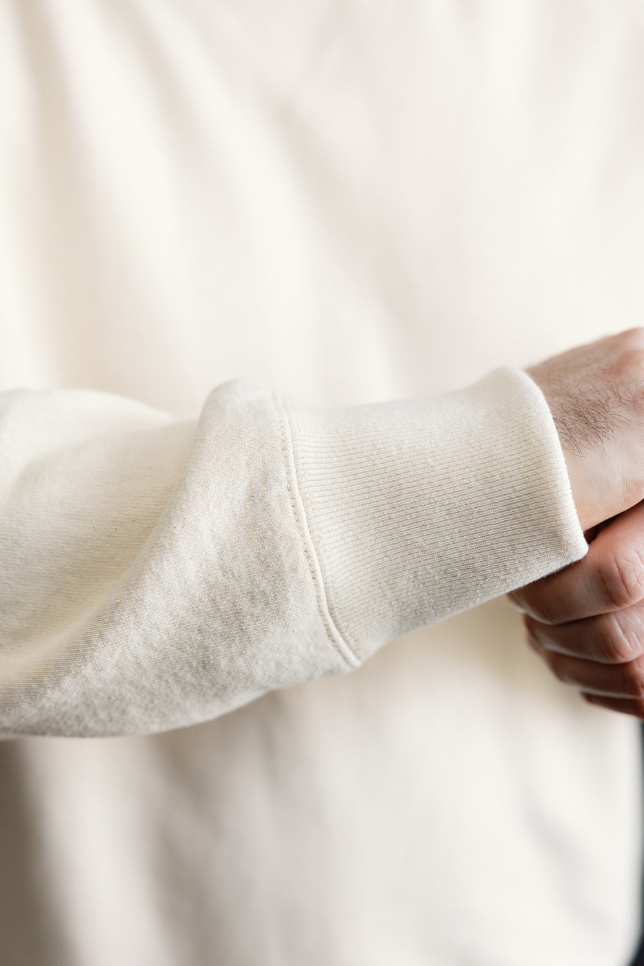 JM7580 - Big Loop Crewneck - 104 Ecru