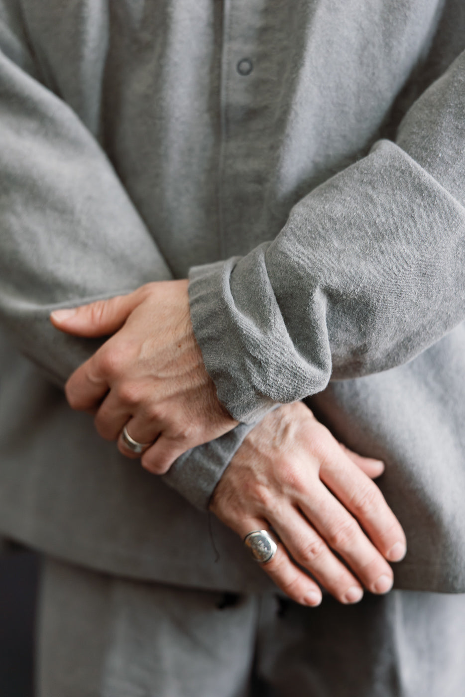 JM8575 - Sumi Coach Shirt - 131 Gray