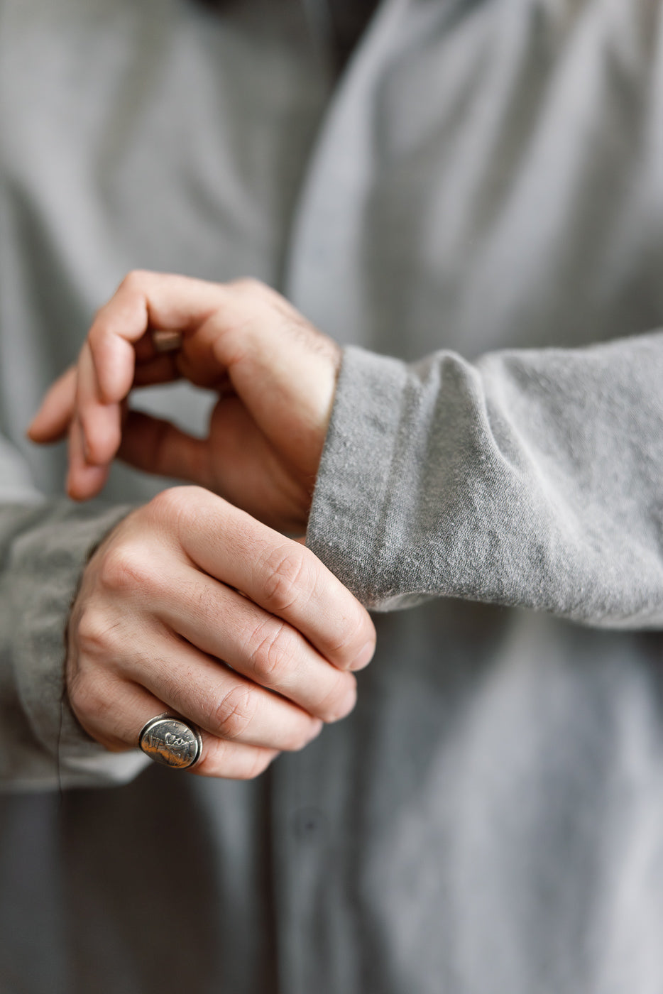 JM8575 - Sumi Coach Shirt - 131 Gray